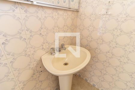 Casa à venda com 300m², 5 quartos e 5 vagasBanheiro da Casa 2