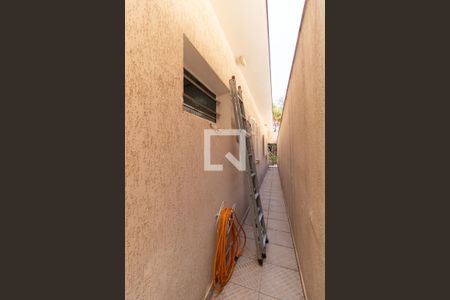 Casa à venda com 300m², 5 quartos e 5 vagasCorredor Lateral