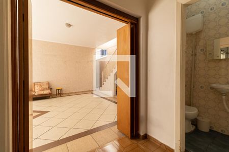 Casa à venda com 300m², 5 quartos e 5 vagasEntrada da Casa 2