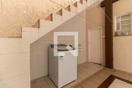 Casa à venda com 300m², 5 quartos e 5 vagasLavanderia