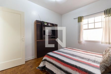 Suíte da Casa 1 de casa à venda com 5 quartos, 300m² em Vila Moinho Velho, São Paulo