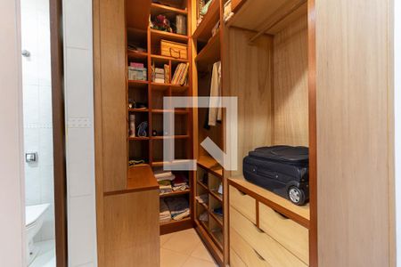 Casa à venda com 300m², 5 quartos e 5 vagasCloset da Suíte da Casa 1
