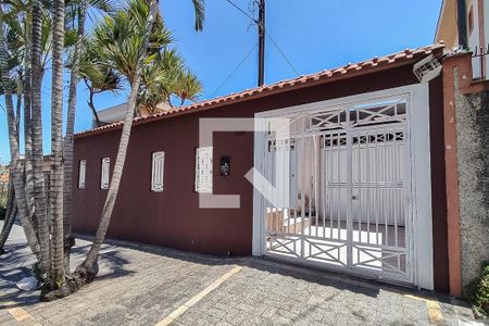 Casa à venda com 300m², 5 quartos e 5 vagasFachada
