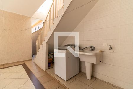 Casa à venda com 300m², 5 quartos e 5 vagasLavanderia