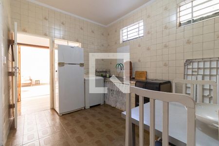 Casa à venda com 300m², 5 quartos e 5 vagasCozinha da Casa 2