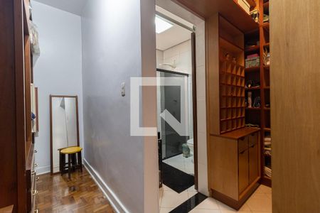 Casa à venda com 300m², 5 quartos e 5 vagasCloset da Suíte da Casa 1