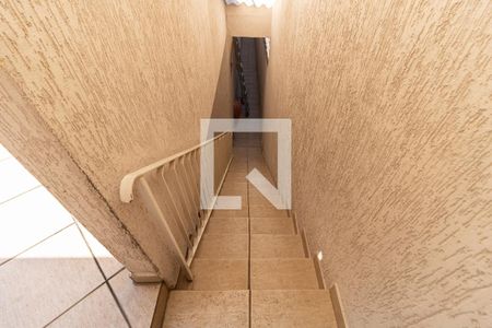 Casa à venda com 300m², 5 quartos e 5 vagasEscada