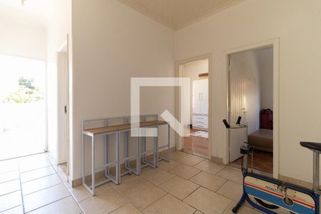 Casa à venda com 300m², 5 quartos e 5 vagasHall dos Quartos 