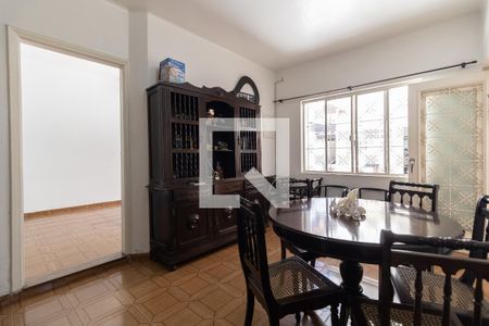 Casa à venda com 300m², 5 quartos e 5 vagasSala 1 da casa 2