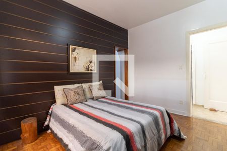 Suíte da Casa 1 de casa à venda com 5 quartos, 300m² em Vila Moinho Velho, São Paulo