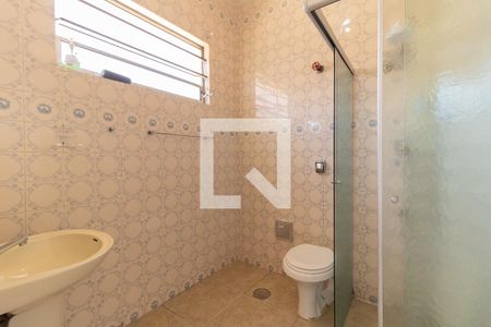 Casa à venda com 300m², 5 quartos e 5 vagasBanheiro da Casa 2