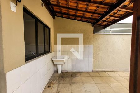 Casa à venda com 150m², 2 quartos e 2 vagasÁrea de Serviço/Quintal