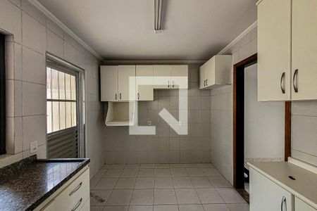Casa à venda com 150m², 2 quartos e 2 vagasCozinha