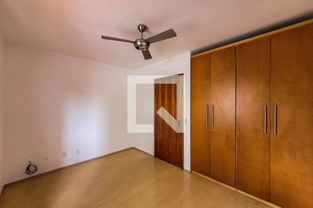 Quarto 1 de casa à venda com 2 quartos, 150m² em Vila Vermelha, São Paulo
