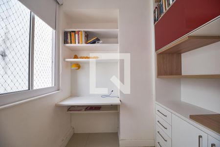 Apartamento à venda com 80m², 2 quartos e 1 vagaQuarto Revertido