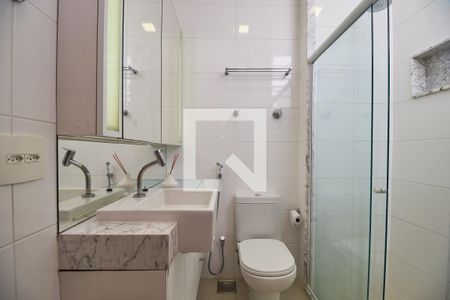 Apartamento à venda com 80m², 2 quartos e 1 vagaBanheiro Social