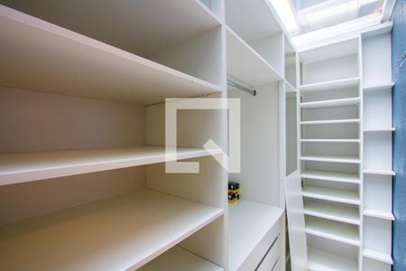 Closet do quarto 1 de apartamento à venda com 2 quartos, 52m² em Vila Valparaíso, Santo André