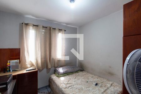 Quarto 2 de apartamento para alugar com 2 quartos, 49m² em Itaquera, São Paulo