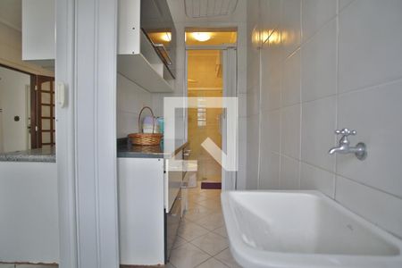 Apartamento para alugar com 90m², 2 quartos e 1 vagaÁrea e Serviço 