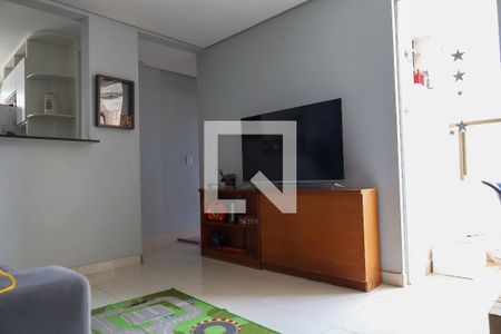 Sala de apartamento para alugar com 3 quartos, 70m² em Buritis, Belo Horizonte