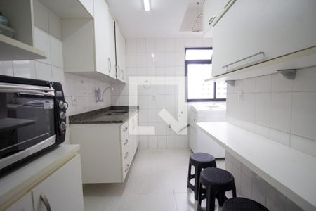 Apartamento à venda com 82m², 3 quartos e 1 vagaCozinha e Área de Serviço