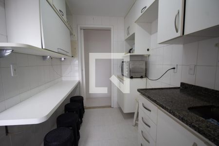 Apartamento à venda com 82m², 3 quartos e 1 vagaCozinha e Área de Serviço