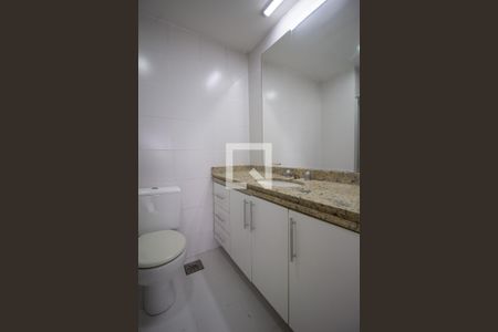 Apartamento à venda com 82m², 3 quartos e 1 vagaBanheiro Social