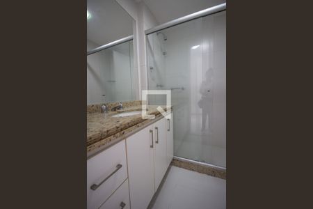 Apartamento à venda com 82m², 3 quartos e 1 vagaBanheiro da Suíte