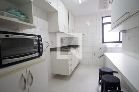 Apartamento à venda com 82m², 3 quartos e 1 vagaCozinha e Área de Serviço