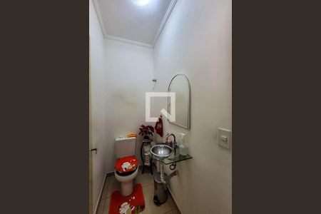 Lavabo de casa à venda com 3 quartos, 270m² em Cambuci, São Paulo