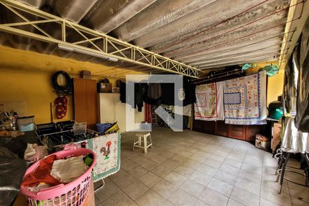 Casa à venda com 270m², 3 quartos e 5 vagas Casa à venda com 270m², 3 quartos e 5 vagasÁrea de Serviço