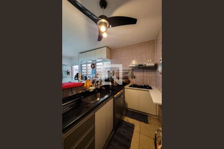 Casa à venda com 270m², 3 quartos e 5 vagas Casa à venda com 270m², 3 quartos e 5 vagasCozinha