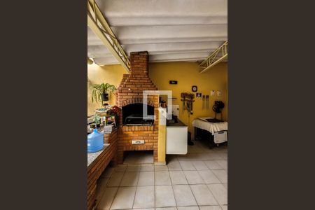 Casa à venda com 270m², 3 quartos e 5 vagas Casa à venda com 270m², 3 quartos e 5 vagasQuintal/Área de lazer