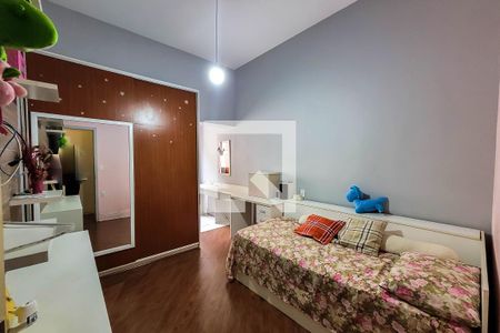 Casa à venda com 3 quartos, 270m² em Cambuci, São Paulo