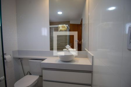 Apartamento à venda com 200m², 4 quartos e 3 vagas Apartamento à venda com 200m², 4 quartos e 3 vagasBanheiro da Suíte 4