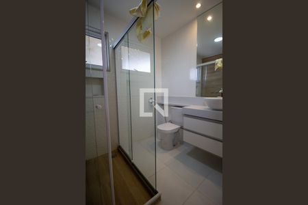 Apartamento à venda com 200m², 4 quartos e 3 vagas Apartamento à venda com 200m², 4 quartos e 3 vagasBanheiro da Suíte 4