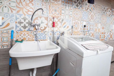 Apartamento à venda com 101m², 2 quartos e 2 vagasÁrea de serviço 