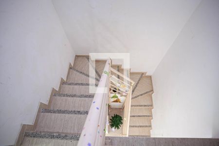 Apartamento à venda com 101m², 2 quartos e 2 vagasEscada