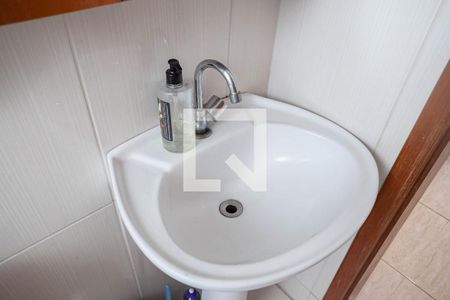 Apartamento à venda com 101m², 2 quartos e 2 vagasBanheiro social 