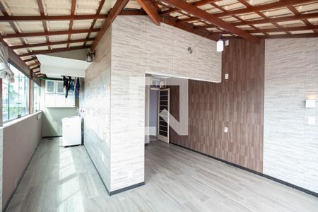 Apartamento à venda com 101m², 2 quartos e 2 vagasSala 2