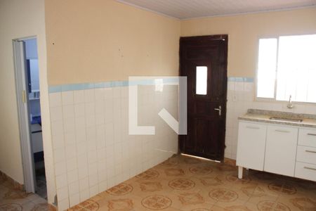 Casa à venda com 200m², 2 quartos e 2 vagasCozinha