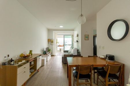 Apartamento para alugar com 70m², 2 quartos e 1 vaga Apartamento para alugar com 70m², 2 quartos e 1 vagaSala