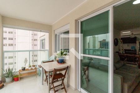 Apartamento para alugar com 70m², 2 quartos e 1 vaga Apartamento para alugar com 70m², 2 quartos e 1 vagavaranda