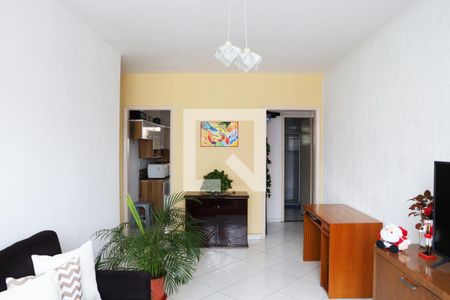 Apartamento à venda com 70m², 2 quartos e 1 vagaSala