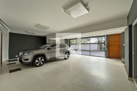 Casa à venda com 600m², 4 quartos e 4 vagasVagas de garagem