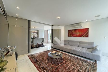 Casa à venda com 600m², 4 quartos e 4 vagasSala - Home Theater
