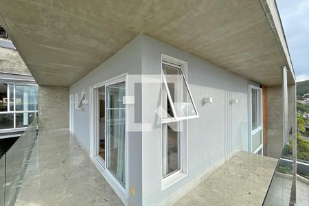 Casa à venda com 600m², 4 quartos e 4 vagasVaranda da Suíte 2