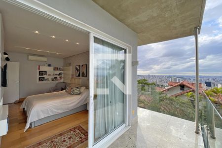 Casa à venda com 600m², 4 quartos e 4 vagasVaranda da Suíte 2