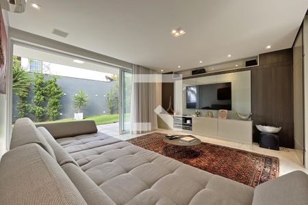 Casa à venda com 600m², 4 quartos e 4 vagasSala - Home Theater