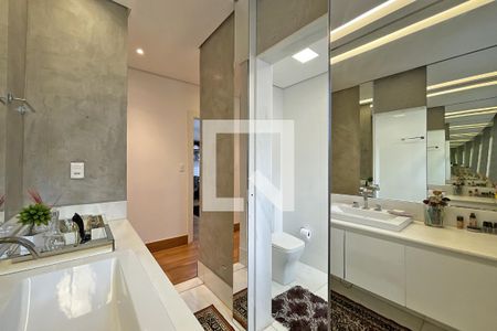 Casa à venda com 600m², 4 quartos e 4 vagasBanheiro Social - Toucador